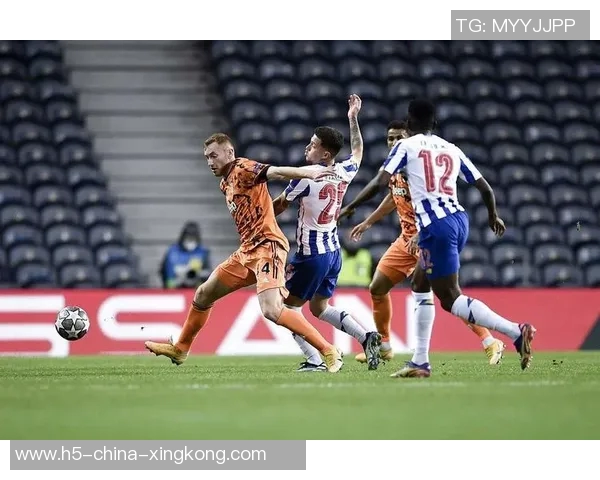 鹿斯巴达与前进之鹰的激烈对决展现足球魅力与团队精神的巅峰之战