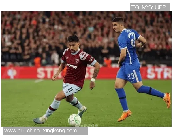 阿尔克马尔主场迎战登博思期待精彩对决与球队表现的全面分析 阿尔克马尔主场迎战登博思期待精彩对决与球队表现的全面分析